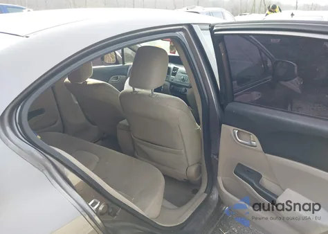 2012 Honda Civic Lx z USA, uszkodzony, nr VIN 19XFB2F56CE332264